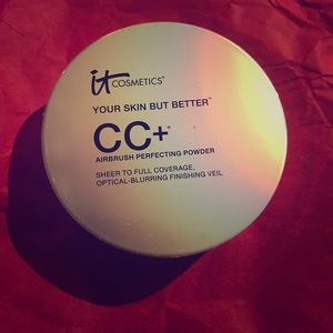 iT Cosmetics Cc+ airbrush perfecting powder
